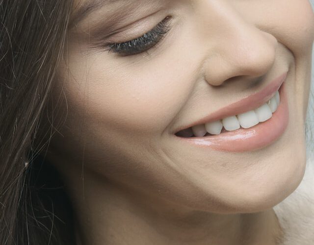 Ile wynosi cena implantu zęba Kraków